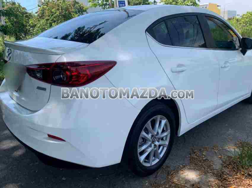 Cần bán gấp xe Mazda 3 1.5 AT năm 2018, màu Trắng, Số tự động