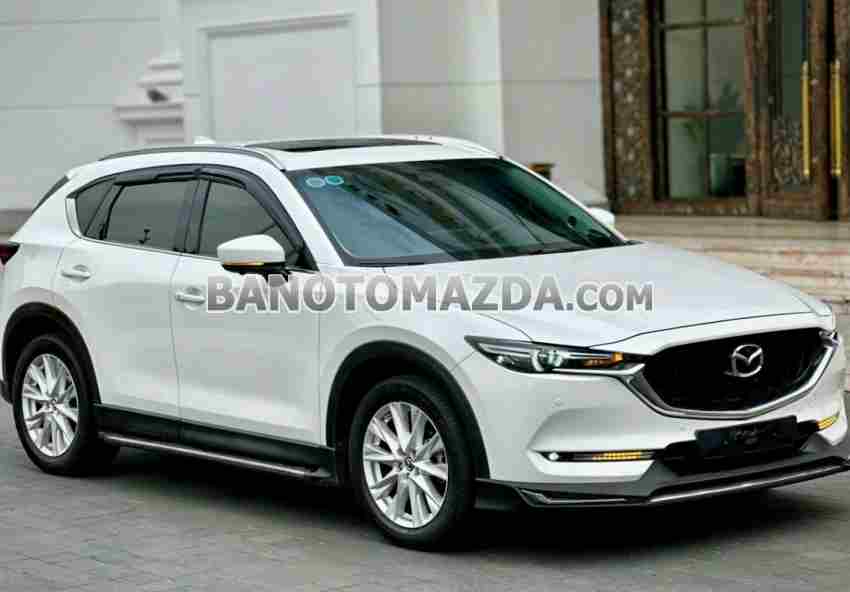 Cần bán xe Mazda CX5 2.0 Premium năm 2019 màu Trắng cực đẹp