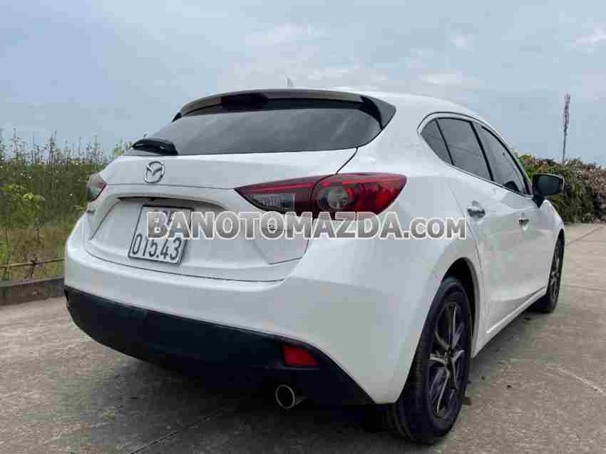 Cần bán Mazda 3 1.5 AT Máy xăng 2015 màu Trắng