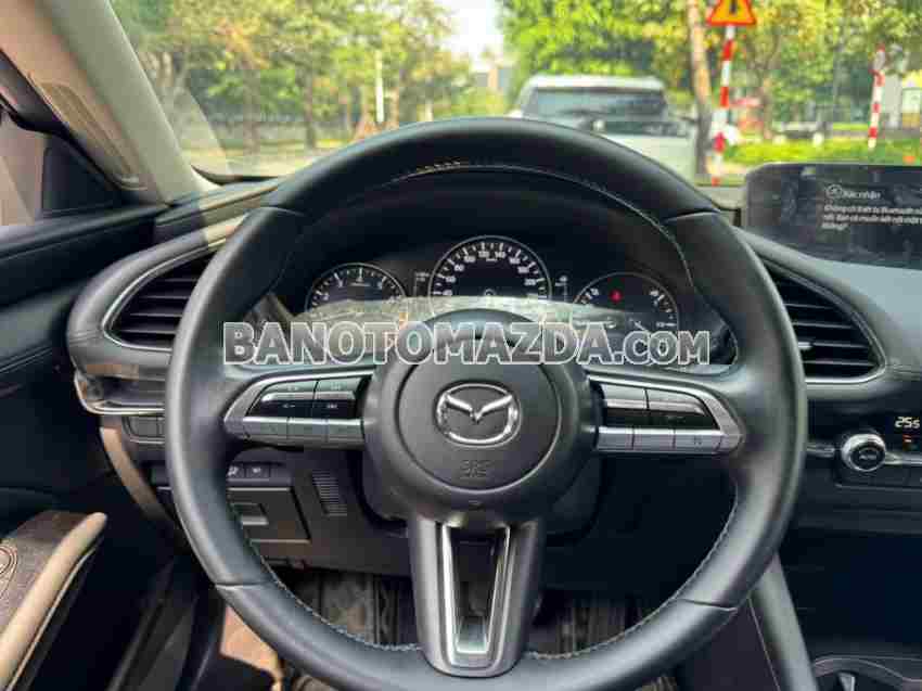 Bán Mazda 3 1.5L Luxury, màu Trắng, Máy xăng, 2022