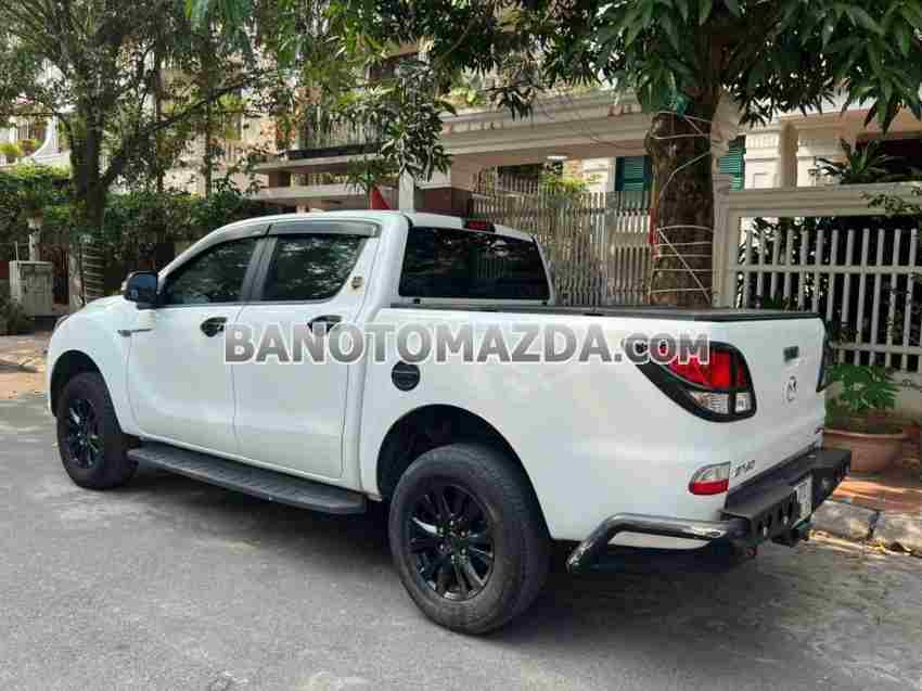 Bán Mazda BT50 2.2L 4x2 AT, màu Trắng, Máy dầu, 2015