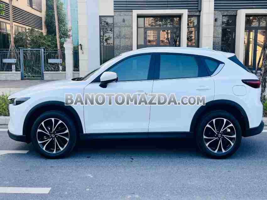 Cần bán xe Mazda CX5 Premium 2.0 AT màu Trắng 2023