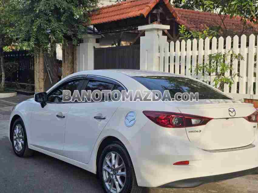 Cần bán xe Mazda 3 1.5 AT màu Trắng 2017