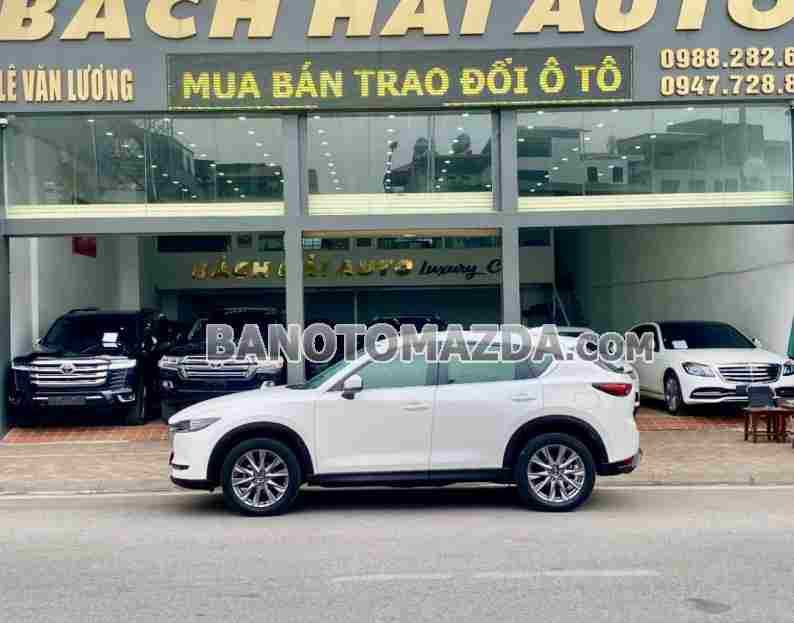 Cần bán Mazda CX5 Luxury 2.0 AT Máy xăng 2021 màu Trắng