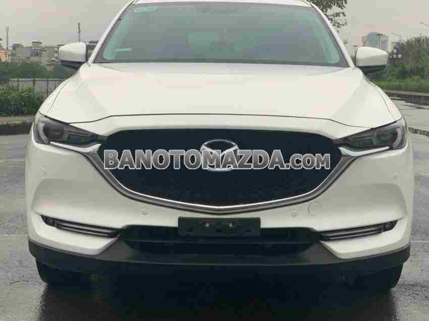 Cần bán gấp xe Mazda CX5 Deluxe 2.0 AT 2021 màu Trắng