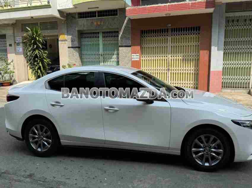 Cần bán gấp xe Mazda 3 1.5L Luxury 2022 màu Trắng