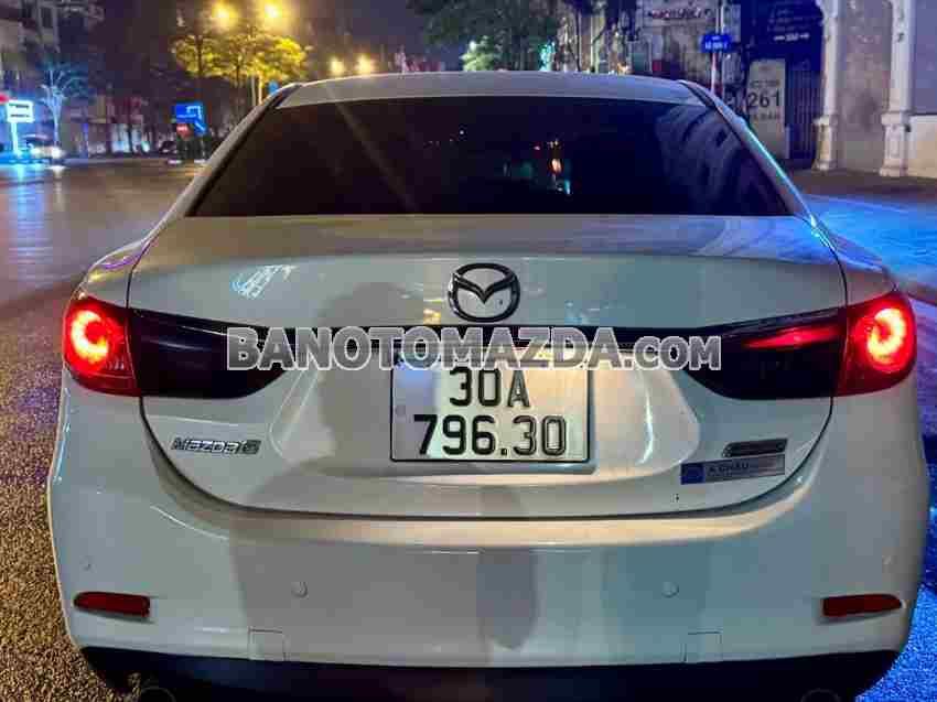 Bán xe Mazda 6 2.0 AT đời 2015 - Giá tốt