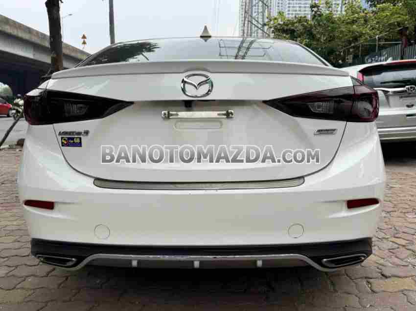 Cần bán xe Mazda 3 1.5 AT năm 2018 màu Trắng cực đẹp