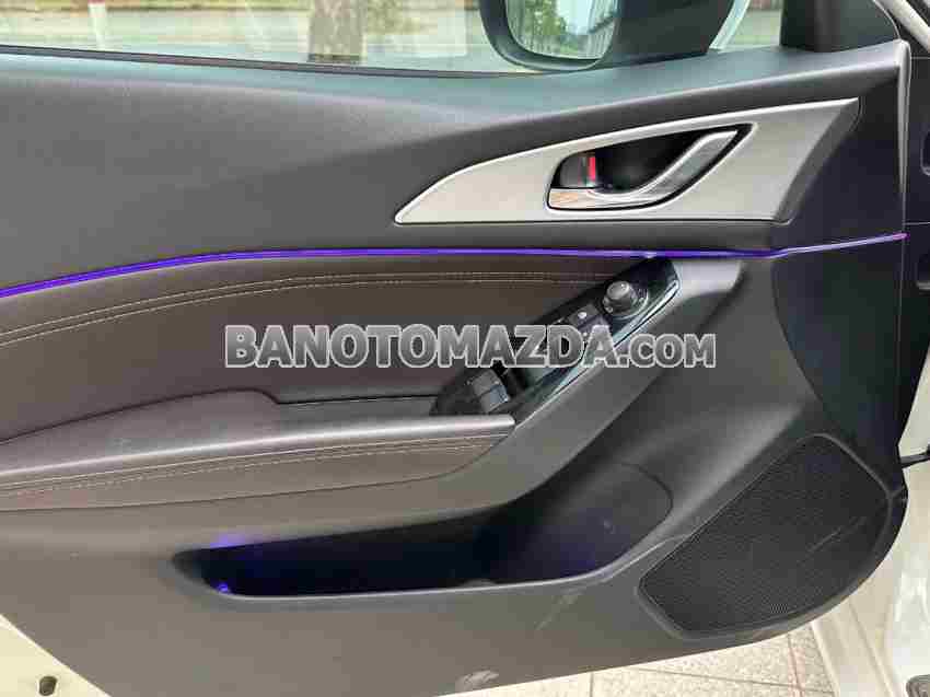 Mazda 3 1.5 AT model 2018 xe chuẩn hết ý