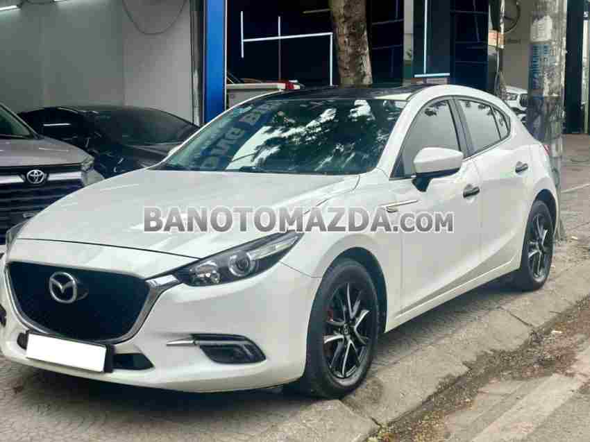 Cần bán xe Mazda 3 1.5 AT năm 2018 màu Trắng cực đẹp