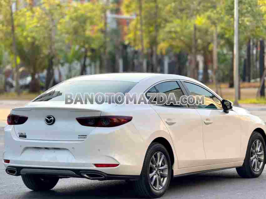 Cần bán gấp xe Mazda 3 1.5L Luxury năm 2022, màu Trắng, Số tự động