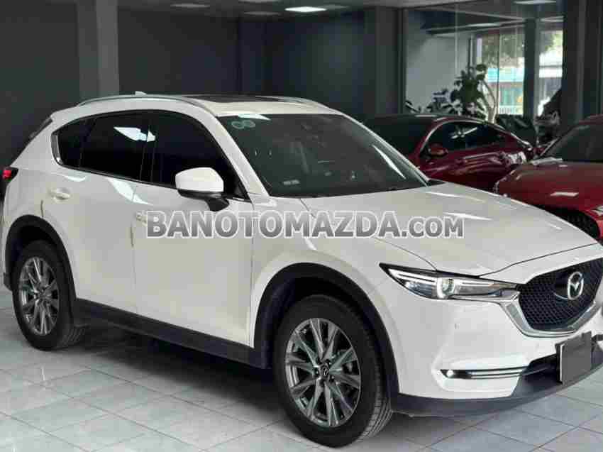 Cần bán xe Mazda CX5 Premium 2.0 AT năm 2022 màu Trắng cực đẹp