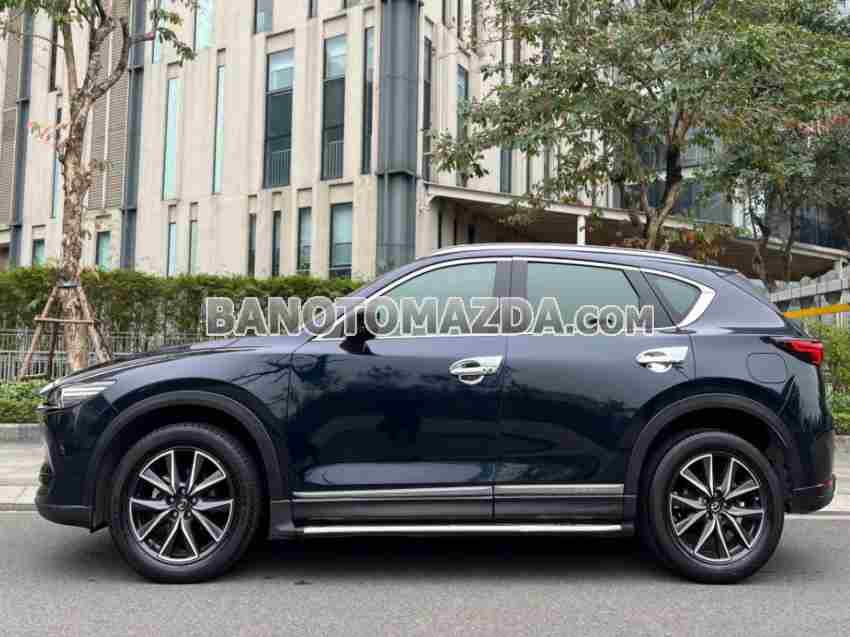 Cần bán gấp Mazda CX5 2.0 AT năm 2018 giá cực tốt