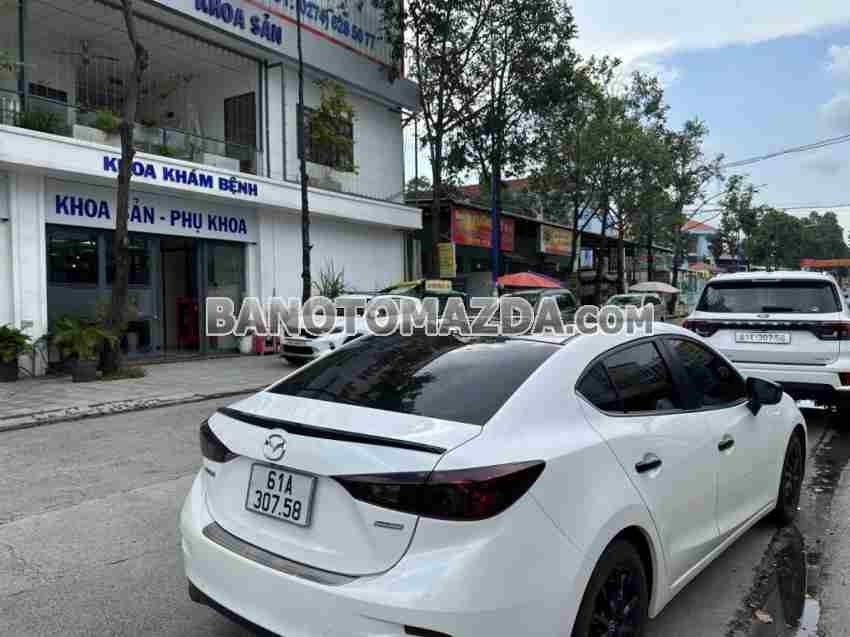 Cần bán gấp Mazda 3 1.5 AT năm 2016 giá cực tốt