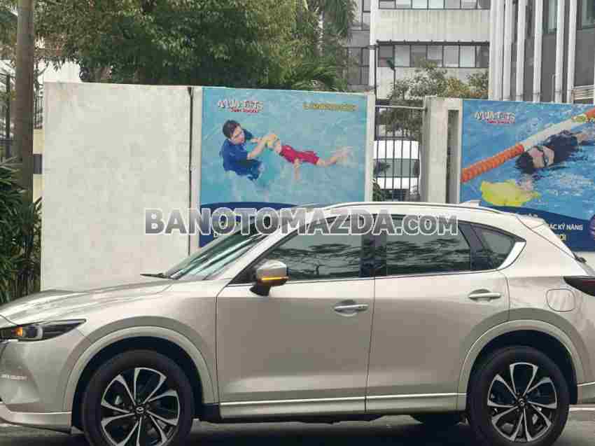 Bán Mazda CX5 Premium 2.0 AT 2024 - giá tốt