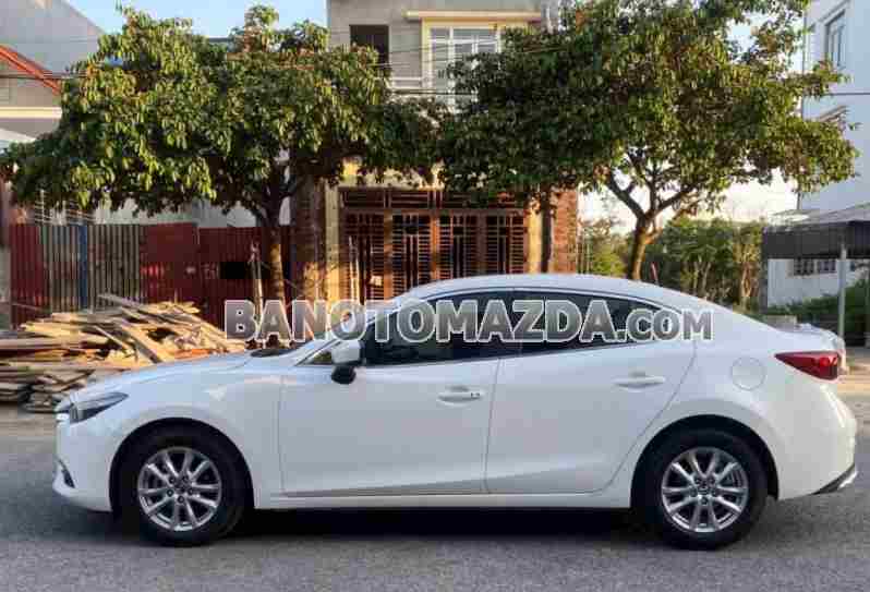Cần bán gấp xe Mazda 3 1.5 AT năm 2018, màu Trắng, Số tự động