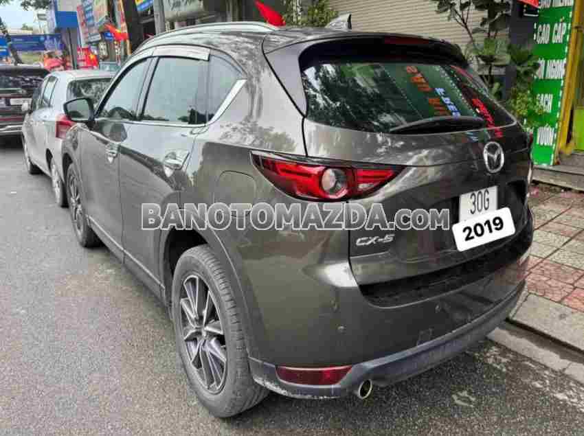 Cần bán gấp xe Mazda CX5 2.0 AT 2019 màu Xám