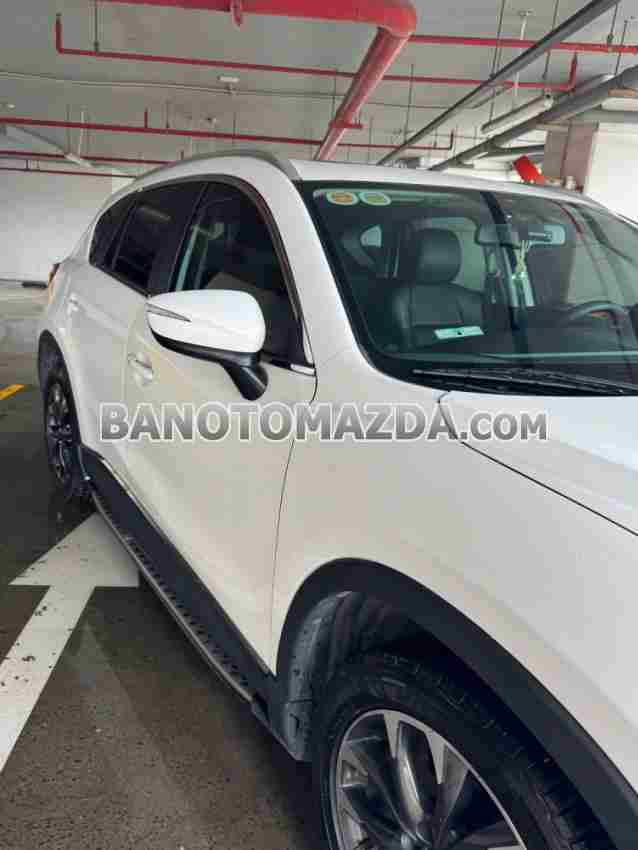 Cần bán gấp Mazda CX5 2.5 AT 2WD đời 2017, màu Trắng