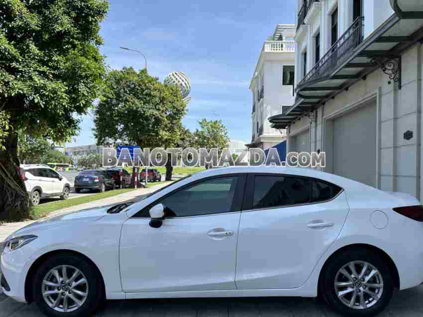 Cần bán Mazda 3 1.5 AT Máy xăng 2016 màu Trắng
