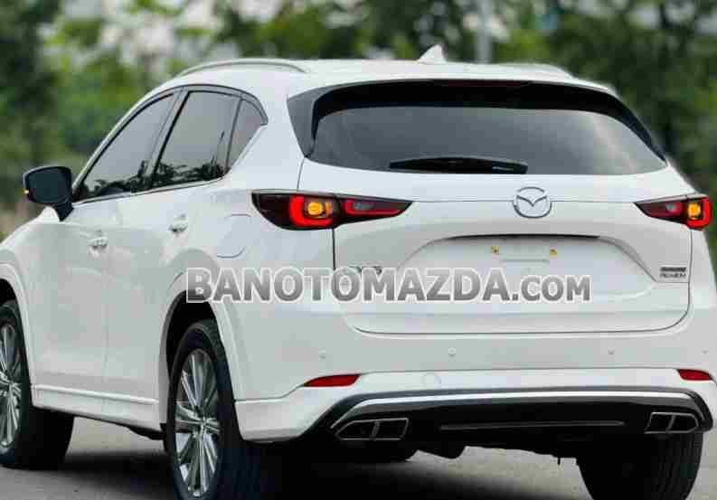 Cần bán xe Mazda CX5 Premium Exclusive 2.0 AT màu Trắng 2024
