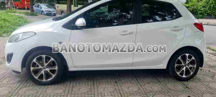 Cần bán gấp xe Mazda 2 S năm 2015, màu Trắng, Số tự động