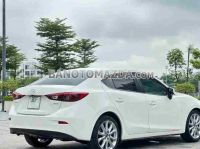 Cần bán gấp xe Mazda 3 2.0 AT 2016 màu Trắng