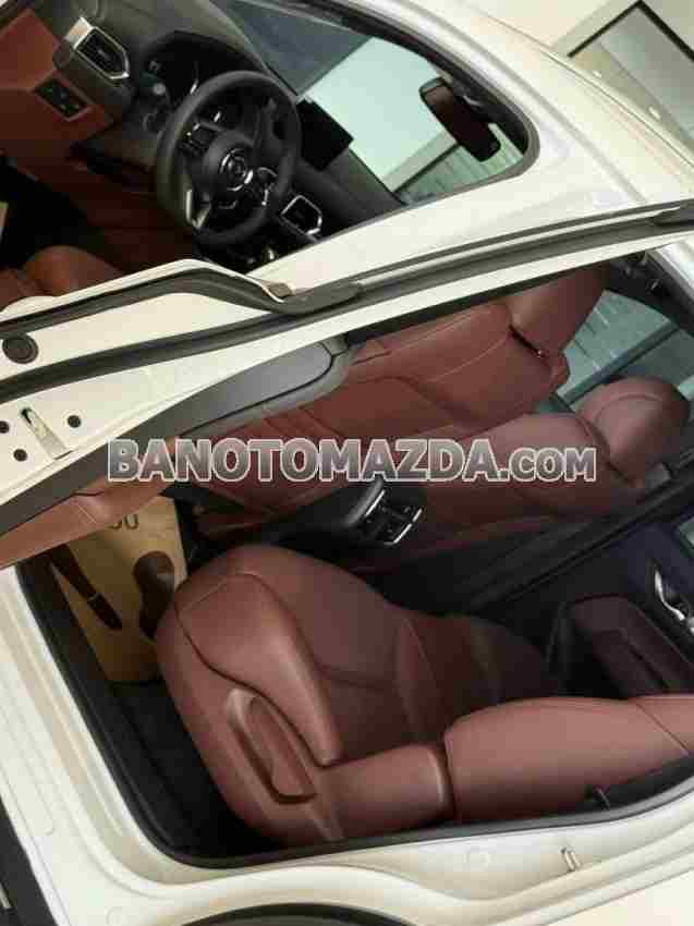 Mazda CX8 Luxury 2.5 AT model 2025, Suv