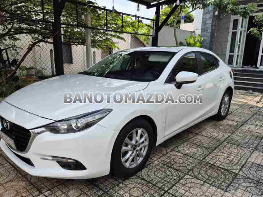 Cần bán gấp xe Mazda 3 1.5 AT năm 2018, màu Trắng, Số tự động Cần bán gấp xe Mazda 3 1.5 AT năm 2018, màu Trắng, Số tự động