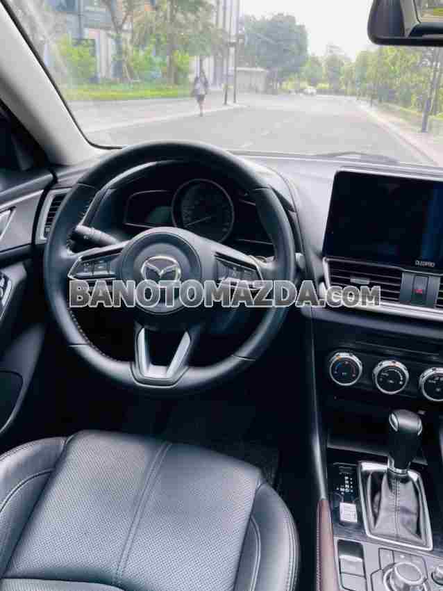 Cần bán gấp xe Mazda 3 1.5L Luxury năm 2019, màu Trắng, Số tự động