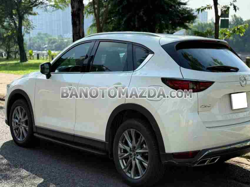 Mazda CX5 Premium 2.0 AT năm sản xuất 2022 giá tốt