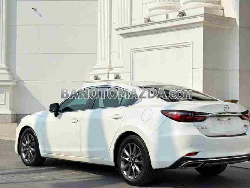Cần bán xe Mazda 6 Premium 2.0 AT năm 2020 màu Trắng cực đẹp