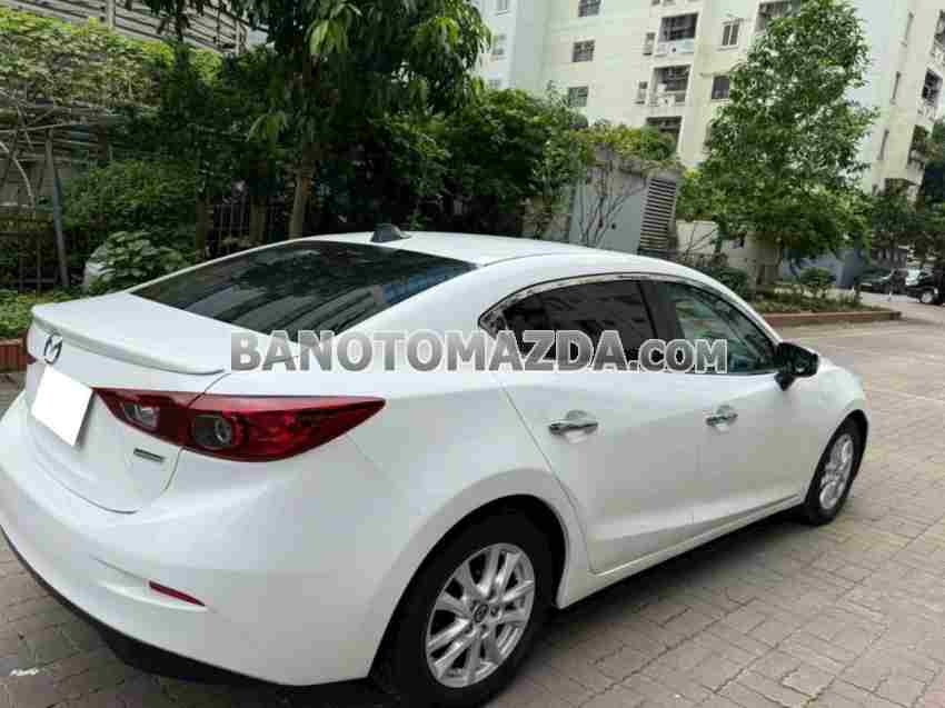 Cần bán gấp Mazda 3 1.5 AT đời 2017, màu Trắng