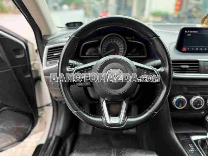 Mazda 3 1.5 AT năm 2017 cần bán