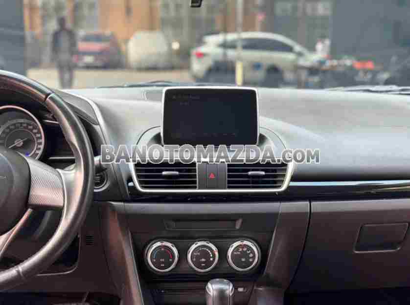Mazda 3 1.5 AT 2016 giá cực tốt
