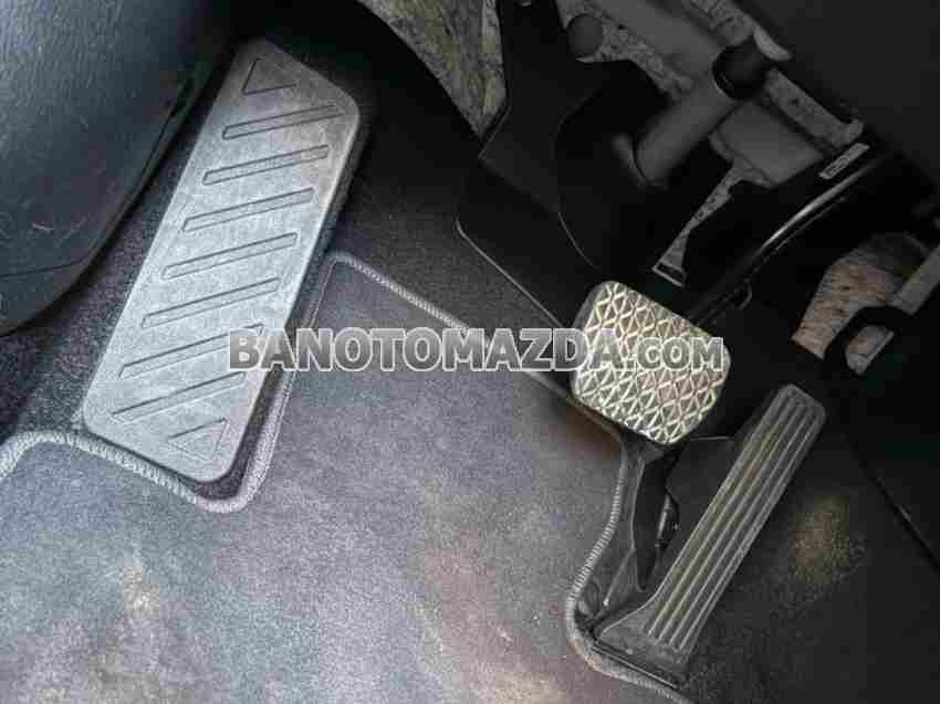 Cần bán gấp xe Mazda 6 2.0 AT năm 2016, màu Trắng, Số tự động