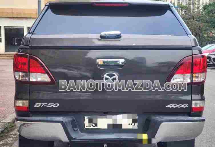 Mazda BT50 Standard 2.2L 4x4 MT 2020 Số tay cực đẹp!