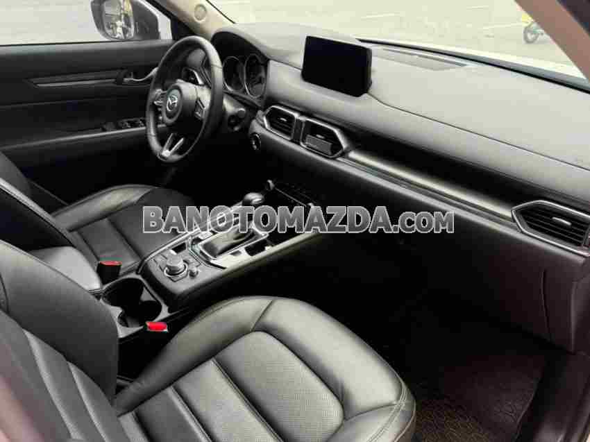 Cần bán gấp Mazda CX5 Deluxe 2.0 AT đời 2024, màu Trắng