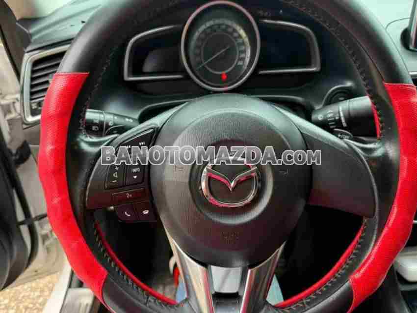 Cần bán gấp xe Mazda 3 1.5 AT năm 2017, màu Trắng, Số tự động