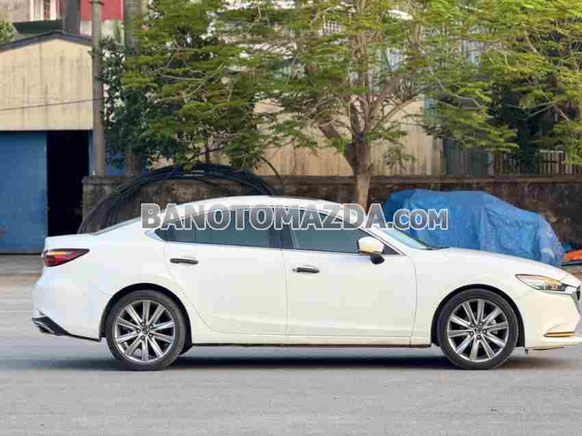 Cần bán gấp Mazda 6 Premium 2.0 AT năm 2022 giá cực tốt