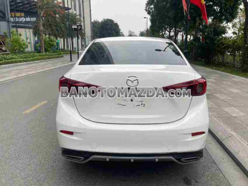 Cần bán gấp Mazda 3 1.5 AT năm 2018 giá cực tốt