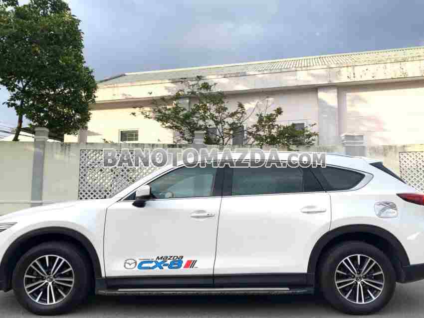 Cần bán gấp xe Mazda CX8 Deluxe năm 2022, màu Trắng, Số tự động