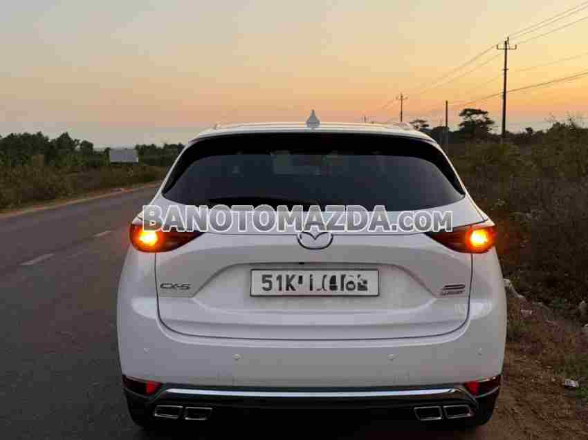 Cần bán gấp xe Mazda CX5 Luxury 2.0 AT 2021 màu Trắng