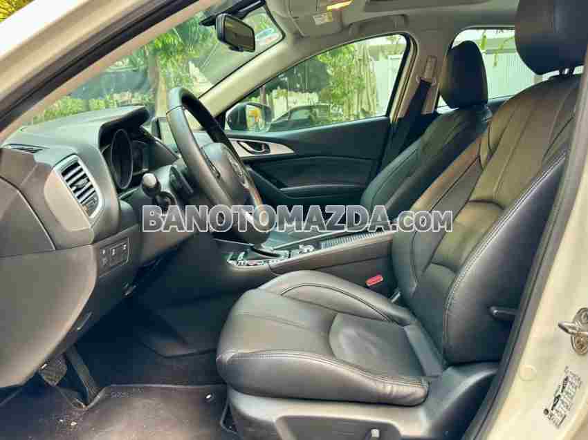 Cần bán gấp Mazda 3 1.5L Luxury đời 2019, màu Trắng
