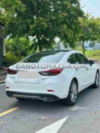 Cần bán gấp Mazda 6 Luxury 2.0 AT đời 2019, màu Trắng