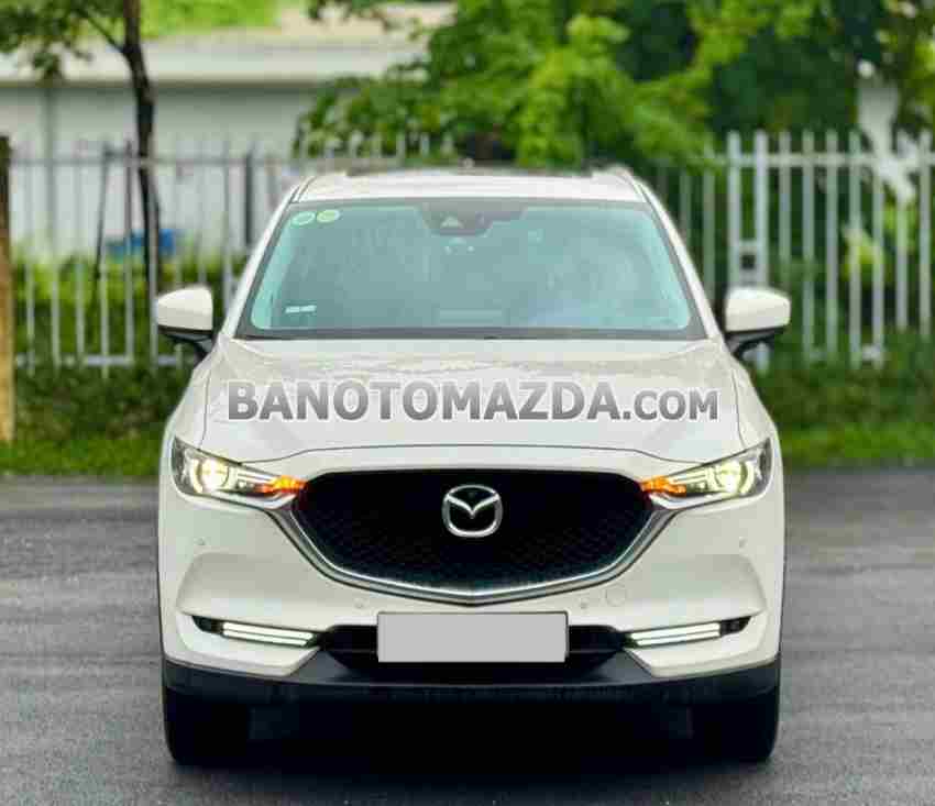 Cần bán gấp xe Mazda CX5 2.0 Premium 2020 màu Trắng